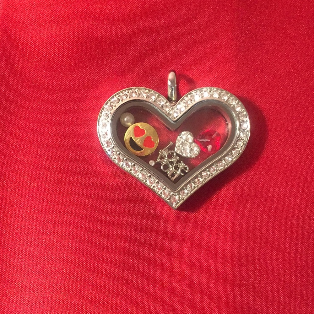 Valentine Heart hinge living Locket with 5 charms